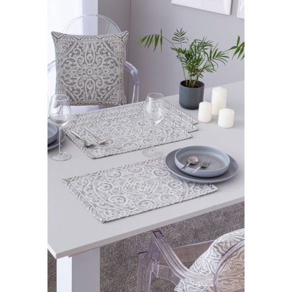 Jacquard placemat set with geometric motifs grey 30x45. MYKONOS C.6
