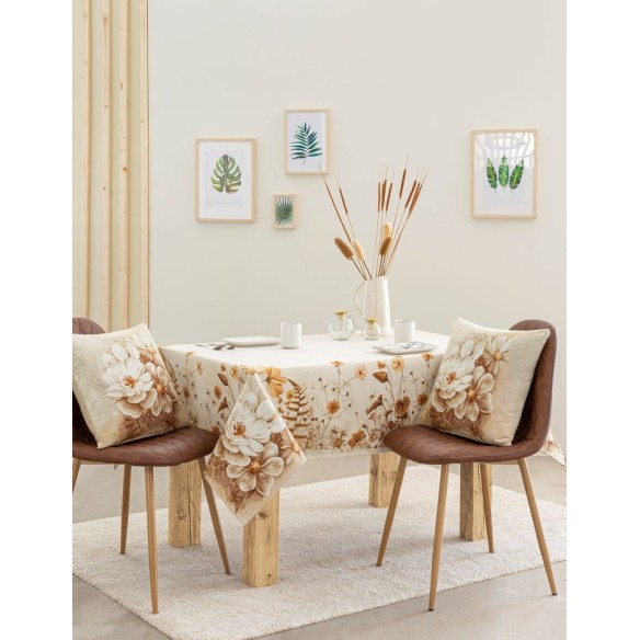 Jacquard tablecloth with white and golden flowers. NITRA