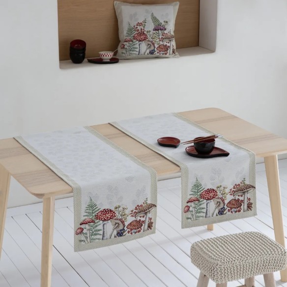 Camino de mesa Jacquard 40x135 cm en fondo beige con diseño botánico con flores y setas - BAGA