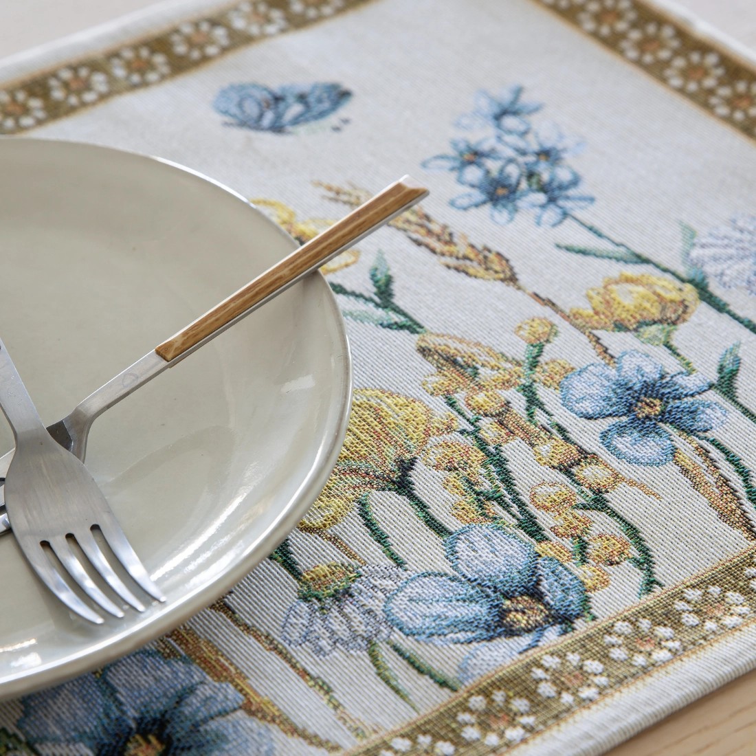 Mantel Individual Cottage Flores Azules  30x45 cm en Tejido Jacquard