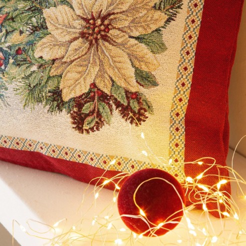 Funda cojín 45x45 cm decorativo navideño estilo tradicional en rojo, verde y dorado sobre fondo crema- CATALINA