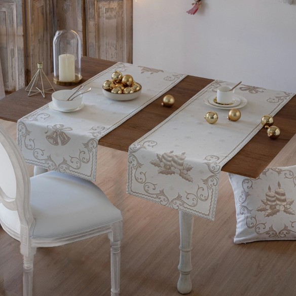 Camino de mesa 40x135 cm ,diseño navideño con velas y acebo beige y dorado sobre fondo claro-CLOCHE